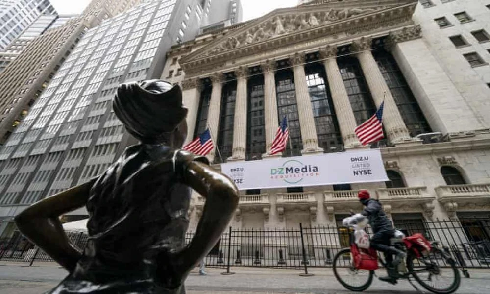 Wall Street: Με θετικά πρόσημα έκλεισαν οι δείκτες την εβδομάδα
